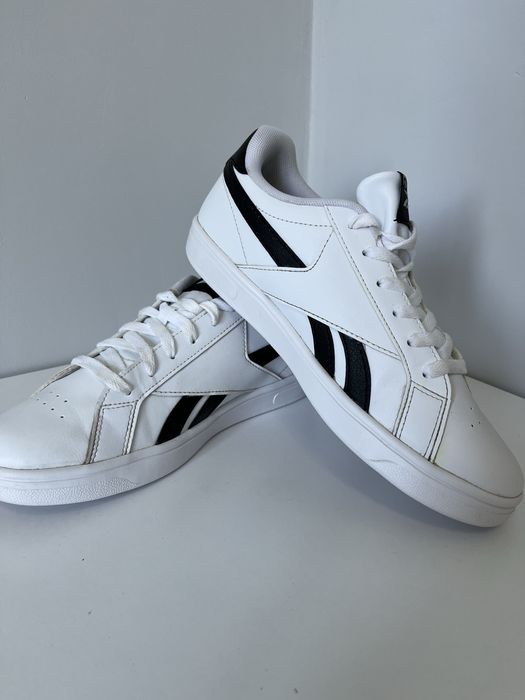 Білі шкіряні кросівки Reebok 37 (24см )