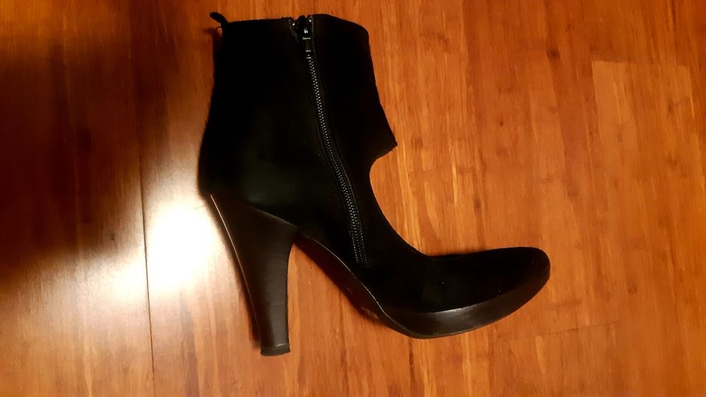 Szpilki Prima Moda 37, zamszowe