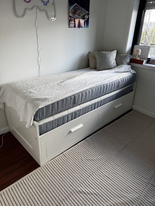 Cama Brimnes branca ikea