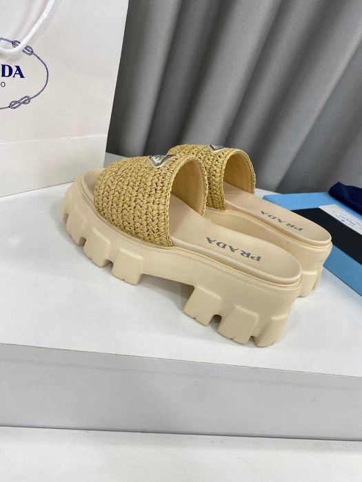 Buty, sandaly klapki, skora 080204