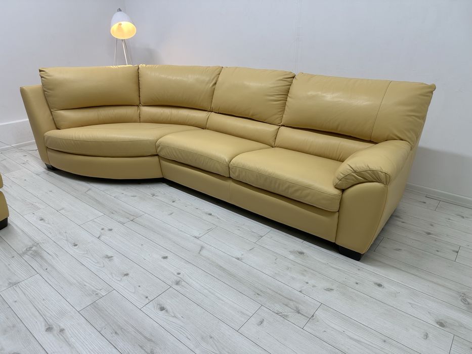 Фірмовий шкіряний куточок”Natuzzi”