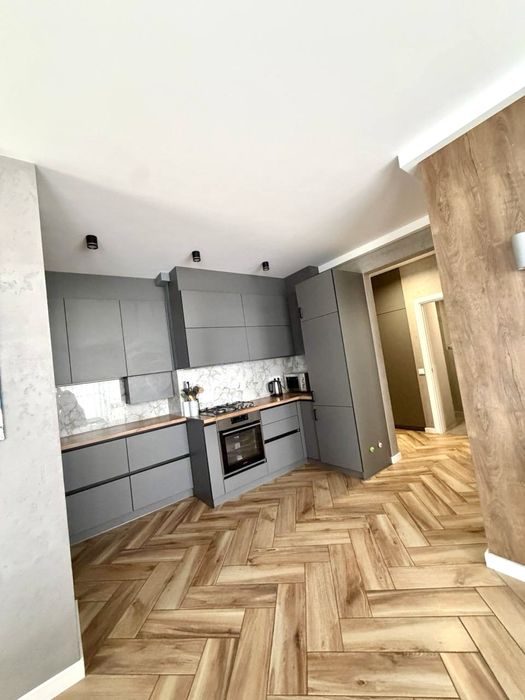 •Оренда СУЧАСНОЇ 4-кім кв. 123 m² ЖК " Семицвіт " вул. Шевченка 60