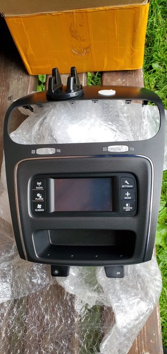 Магнітола + панель управління Dodge Journey