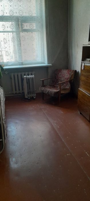 Продаж 3-кімнатної квартири без ремонту,проспект Миру 68