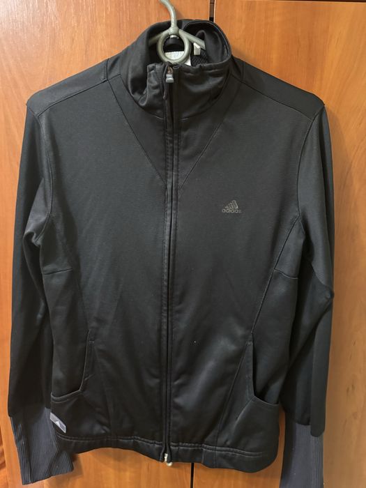 Продам кофту Adidas