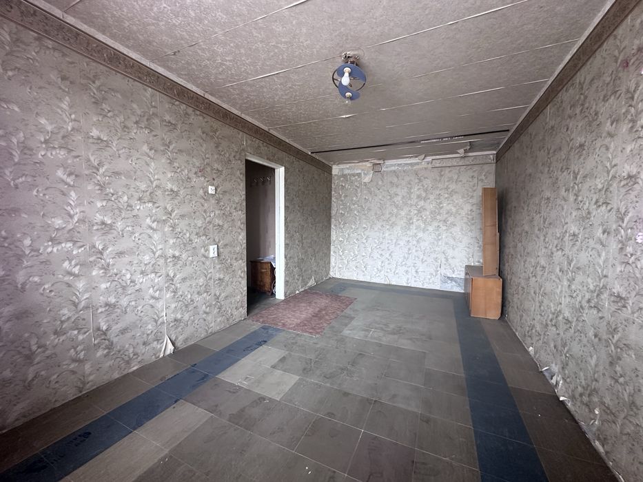 Продам 2-х к квартиру в пгт Заречное ( Гвардейское)