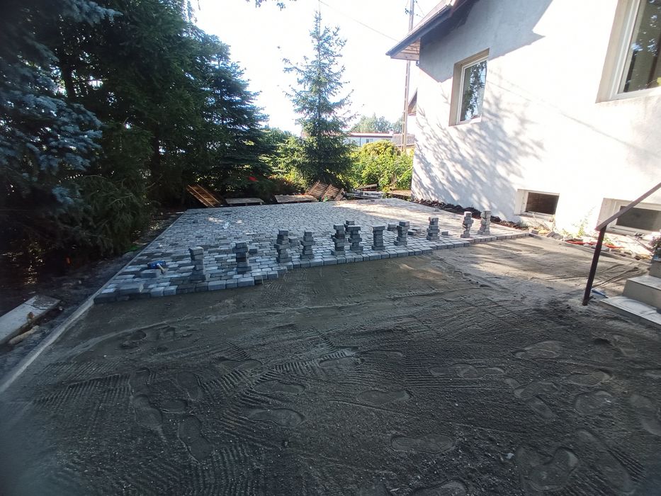 Usługi brukarskie układanie kostki Terminy