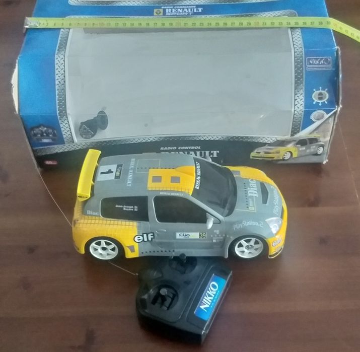 Carro telecomandado novo