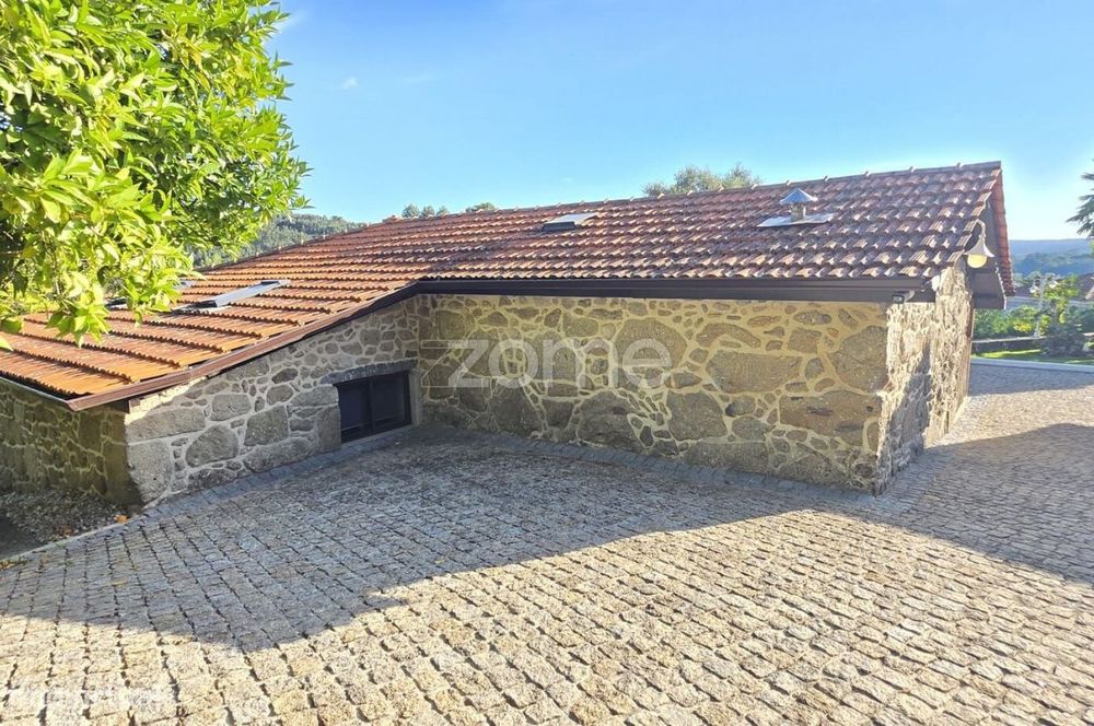 Moradia T3 com Piscina em Nevogilde, Vila Verde