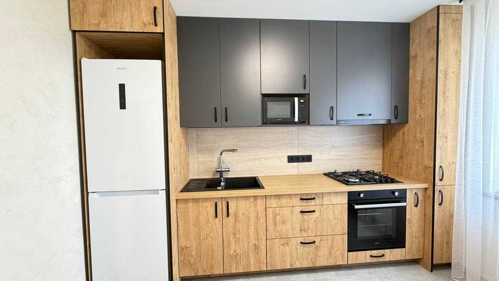 Оренда нової трикімнатної квартири 70 м., просп. М.Бажана,28В. Метро Харківська,Позняки