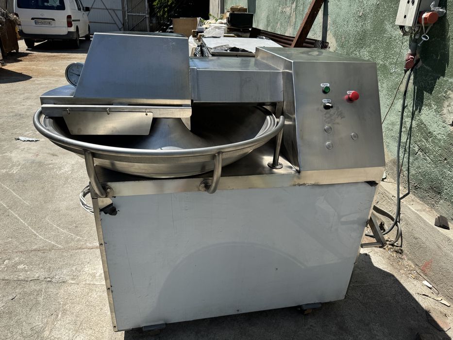 Куттер . 30,50,80,120л