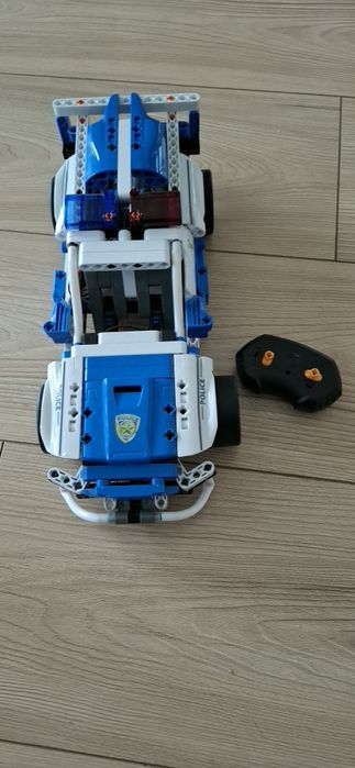 Clementoni Mechanics Samochód Policyjny Radiowóz