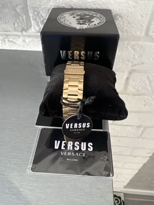 Продам годинник Versace Versus model VSPZQ 2221