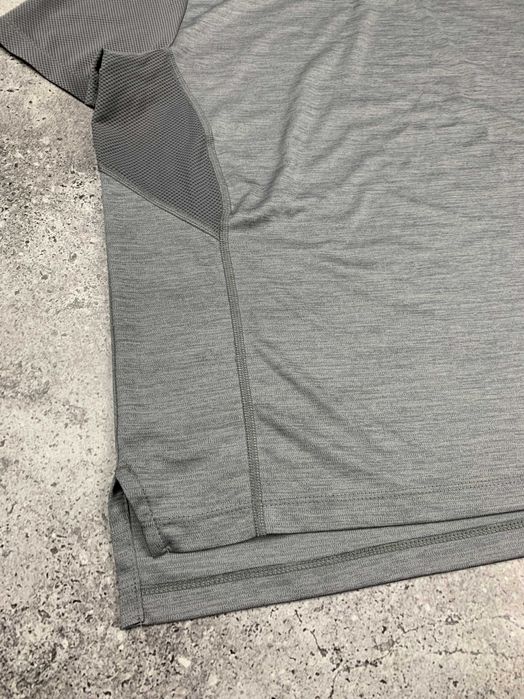 Жіноча термо футболка для занять спортом Nike Miller Dri-fit L