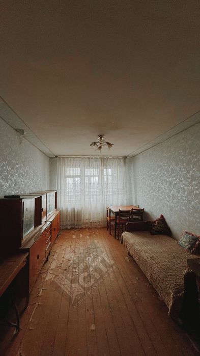Продається 2-кімн квартира. Орієнтир - зуп. Світанок.