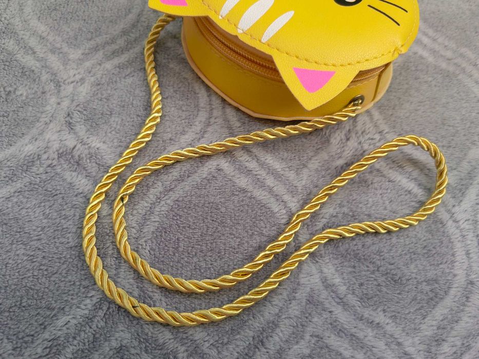 Mini bolsa a tiracolo amarela com design de gato