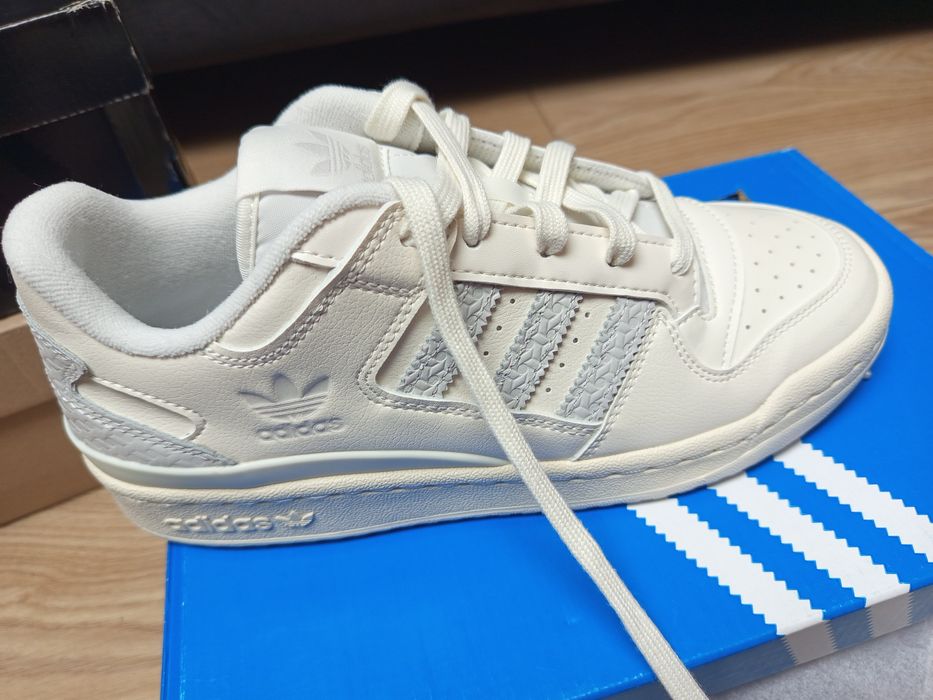 Buty Adidas Uniwersalne Forum LOW  CL
