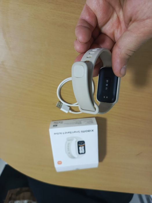 Продам фітнес браслет.Xiaomi smart band 9 active.