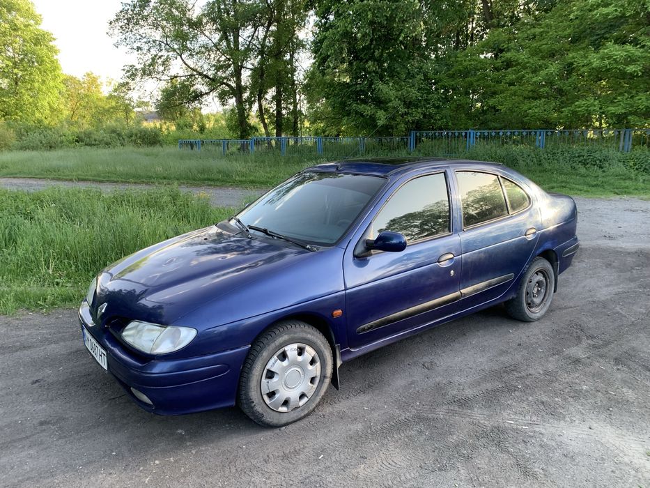 Продам Renault Megan 1997 р 1,4 бензин