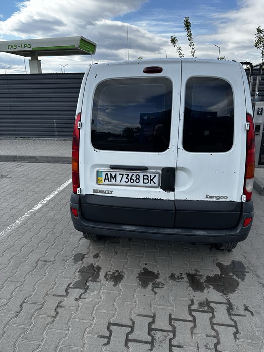 Автомобіль Renault Kango