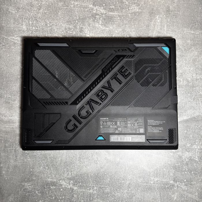 Gigabyte A16 i7 13620H RTX 5060 16GB 1TB SSD