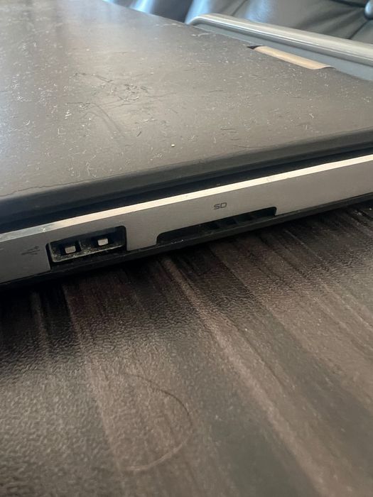 Portátil Dell Inspiron 15 7000 2-em-1 touch i7, 8GB, 1TB HDD, só com carregador