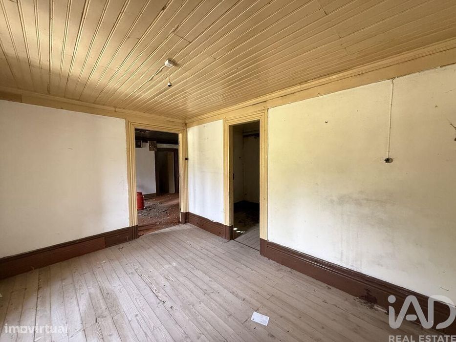 Casa / Villa T2 em Lobrigos e Sanhoane de 280 m2