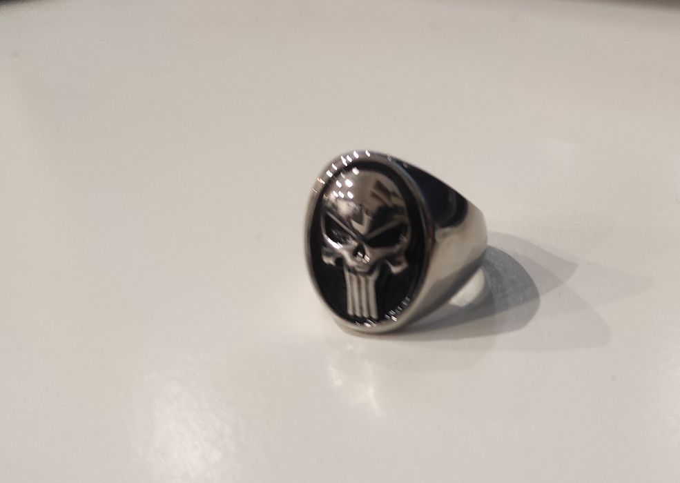 Sygnet punisher srebrny