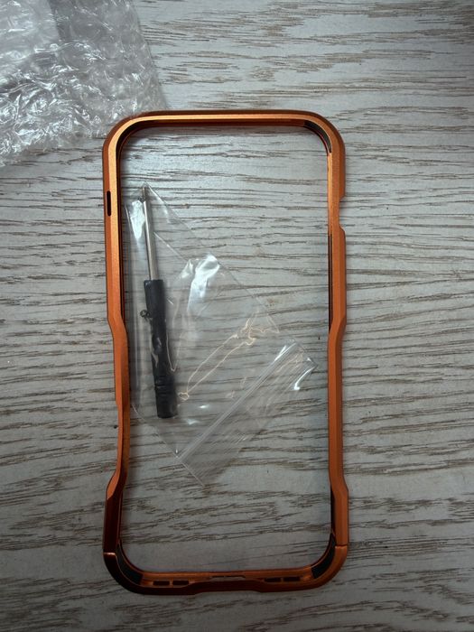 Металевий чохол бампер  на IPhone 17 pro max