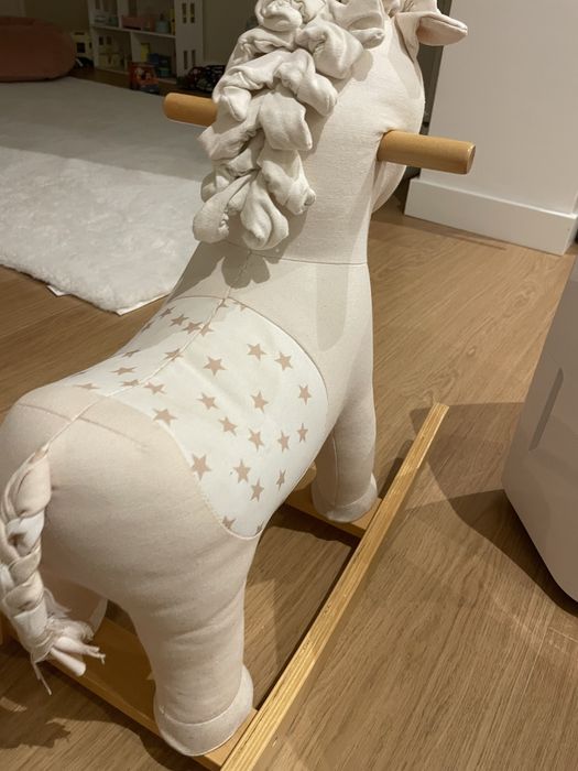 Cavalinho - unicornio para baloiçar