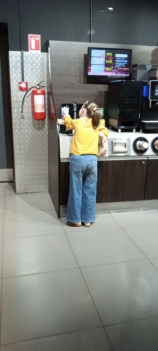 Джинсы для девочек