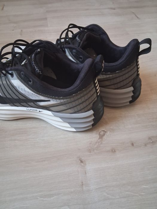 Buty  sportowe męskie,,Nike"rozmiar 43