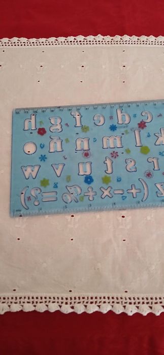 Escantilhão com letras e números