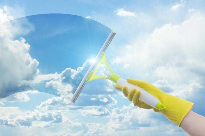 Sprzątanie domów, mieszkań, mycie okien, mycie klatek schodowych.