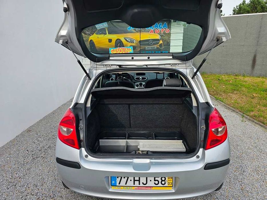Renault Clio 1.2i 16v 140.000Km 03/2009