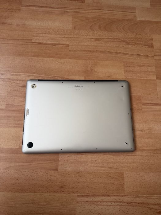 MacBook Pro 15 2015 i7 / 16 GB / 256 GB Silver
