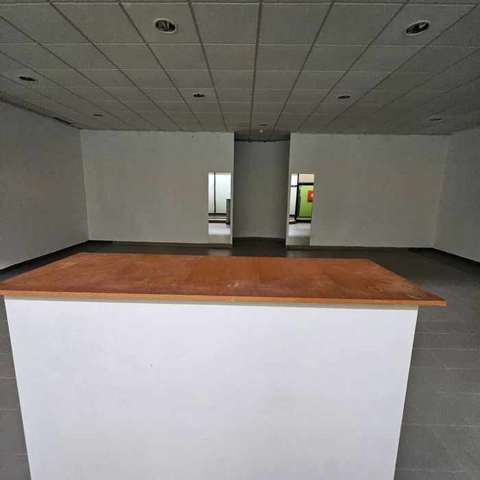 Alugo Loja 90 m² centro comercial