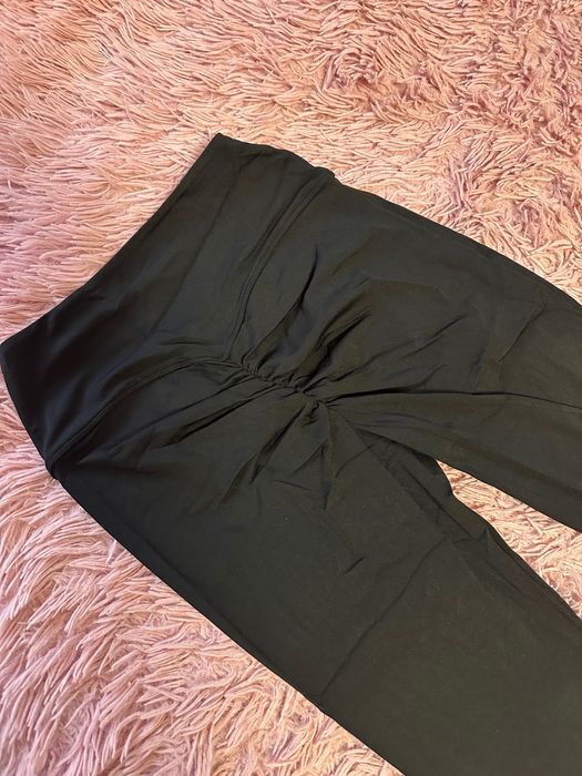 Лосини кльош спортивні з ефектом push up  S/ М, М/Л