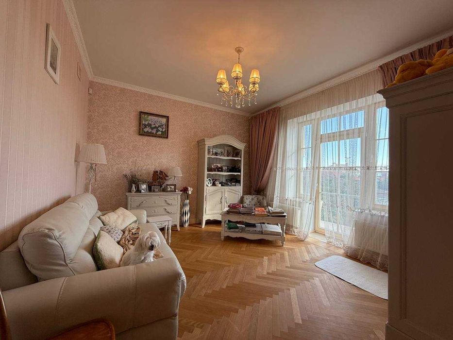 Продам хозяйский дом у моря в Совиньоне — 296 м², закрытый поселок!