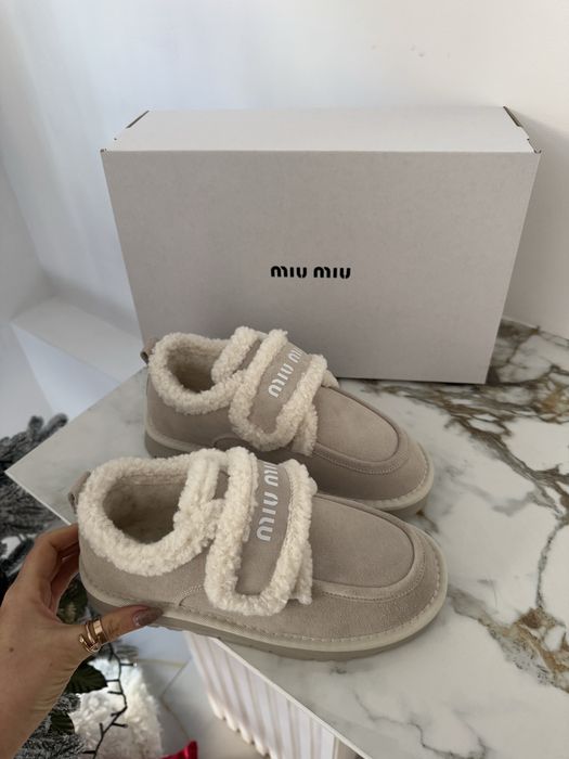 Ugg lux brand miu miu натуральний замш хутро є відеоогляд