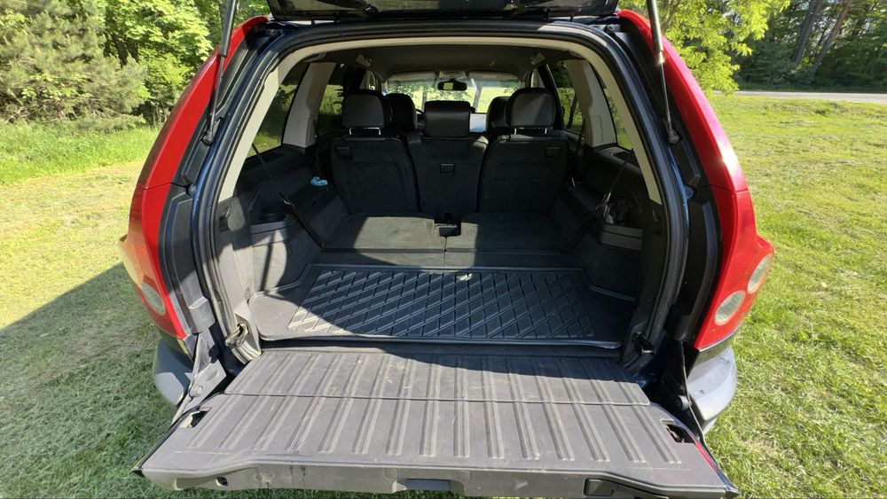 Продам Volvo XC90