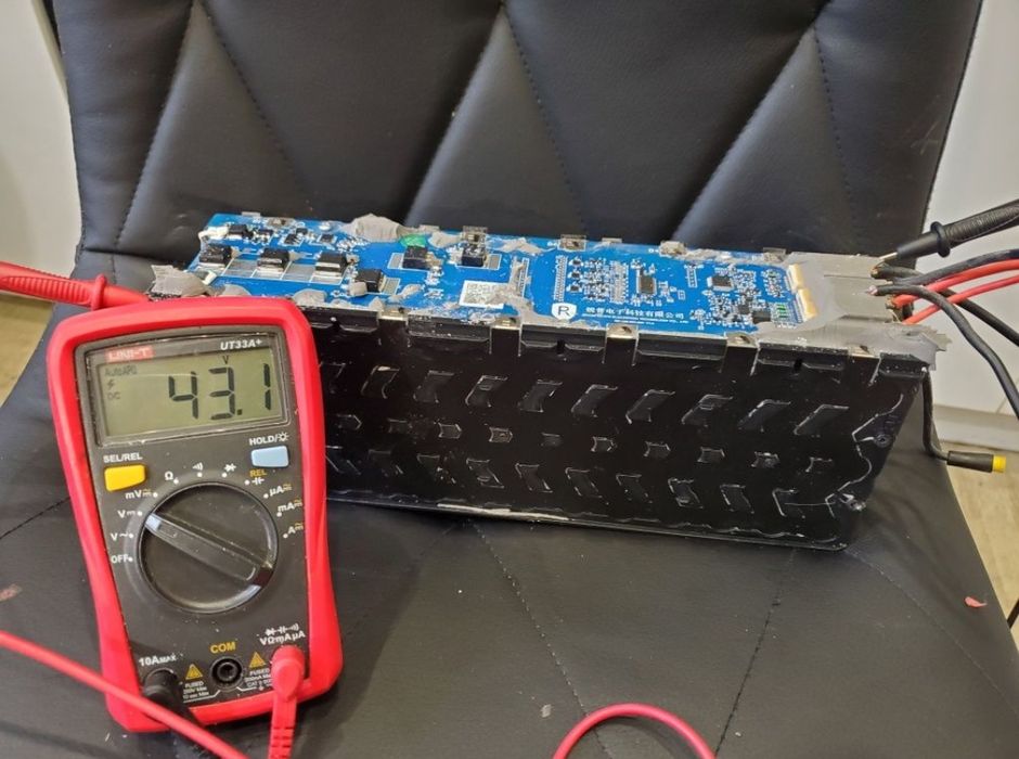 Продам якісні блоки АКБ. 13s5p li-ion 18650 LG
13s5p.48v.16ah..на 65ак