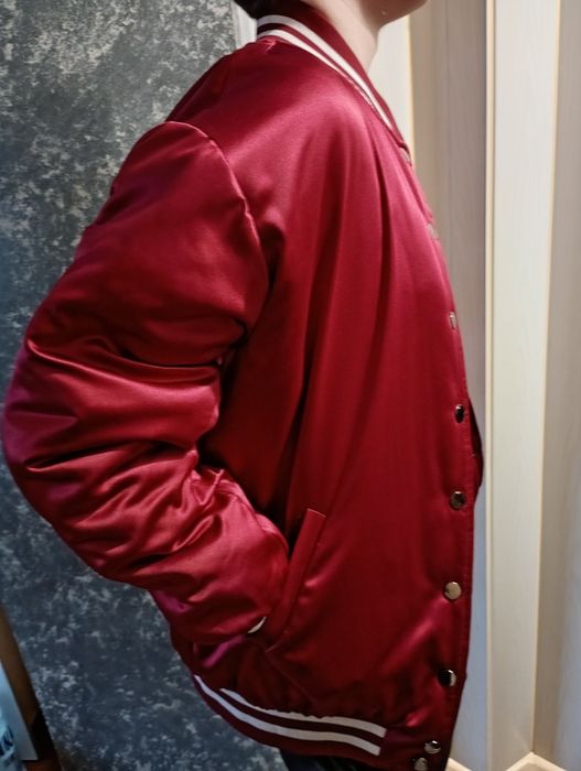 Kurtka bejsbolówka unisex boohoo