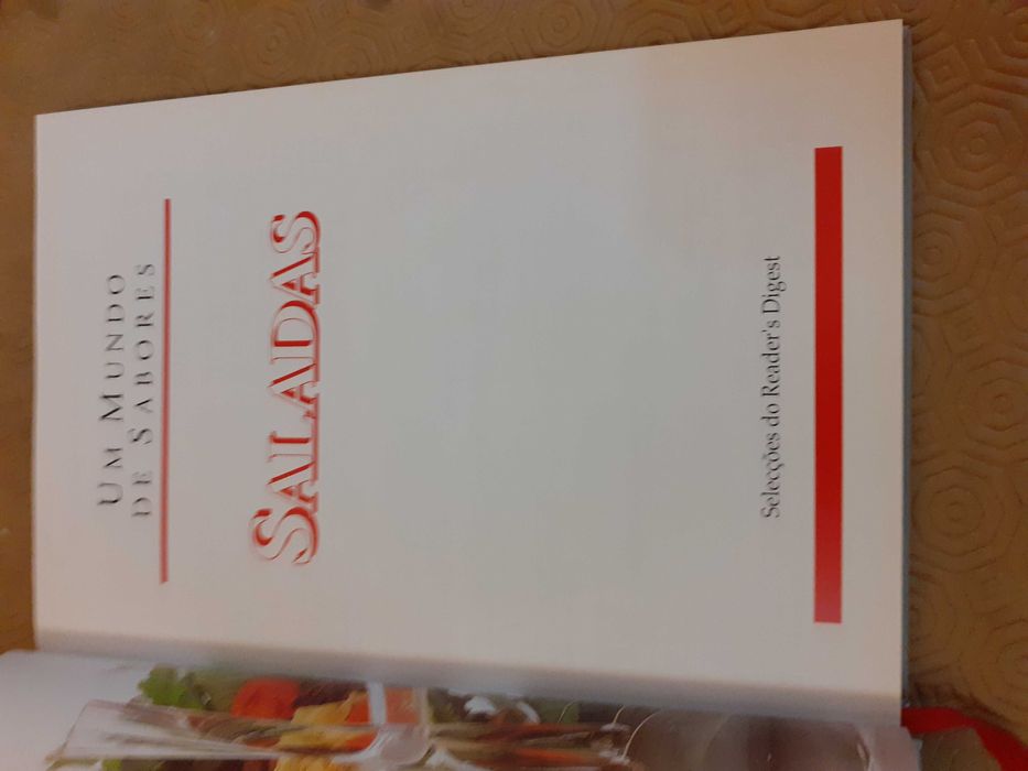 Um  Mundo de Sabores-Saladas-Cozinha sem Fronteiras-Reader's Digest