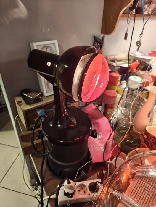 Starą lampa lecznicza, podczerwień vintage lata 50te.