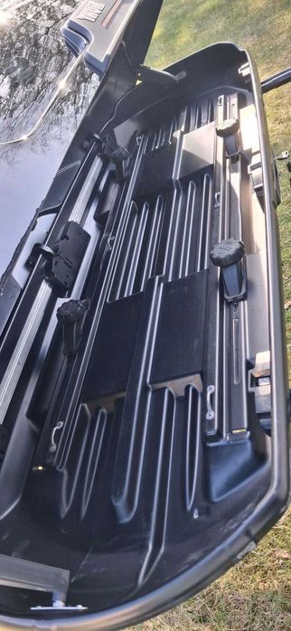 Box Dachowy Thule Flow