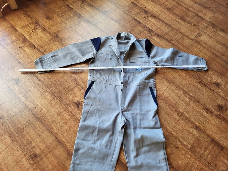 Kombinezon roboczy popielniczki