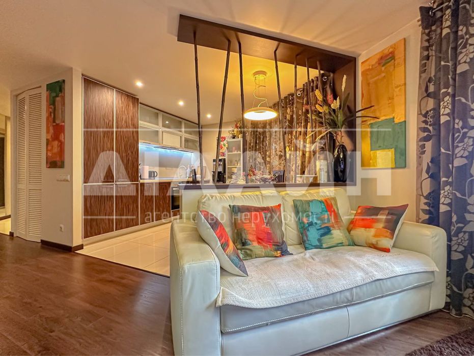 Краща пропозиція! 3-кімн. квартира з ремонтом у центрі міста!