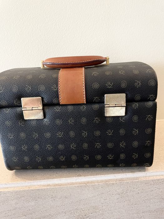 Necessaire Marca Italiana, Acabamentos Premium