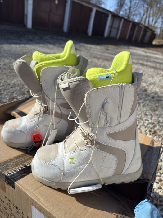 Sprzedam buty snowboardowe burton mint damskie 40